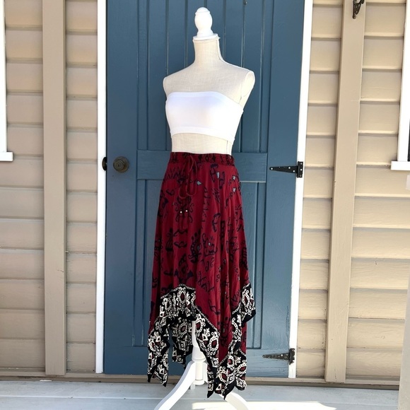 Lola Red and Black Asymmetrical Maxi Skirt Boho - Picture 2 of 8